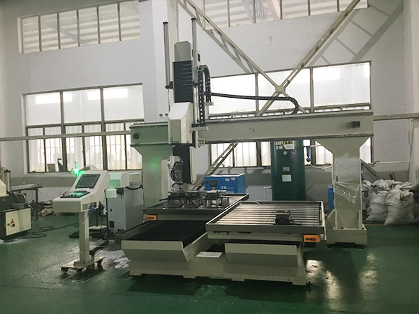 五軸數(shù)控加工中心在汽車(chē)模具加工領(lǐng)域的優(yōu)勢(shì)，您知道嗎？